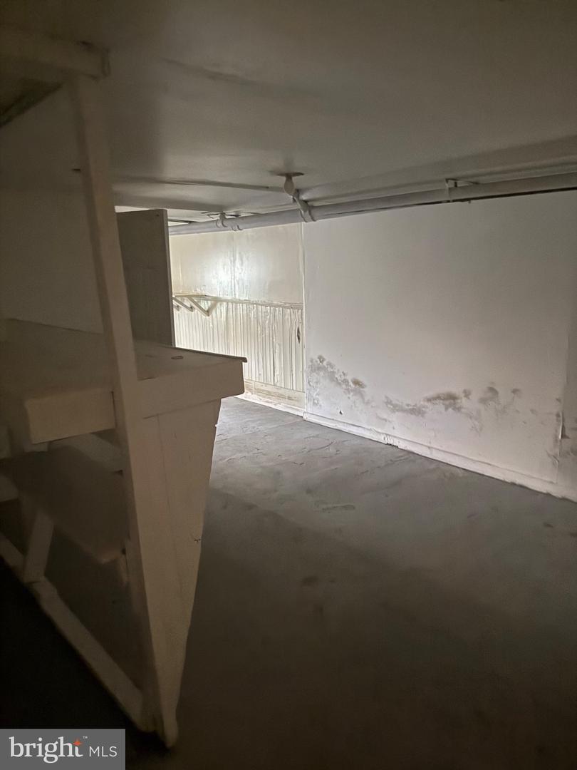 11 N Fulton Ave Property Photo 21