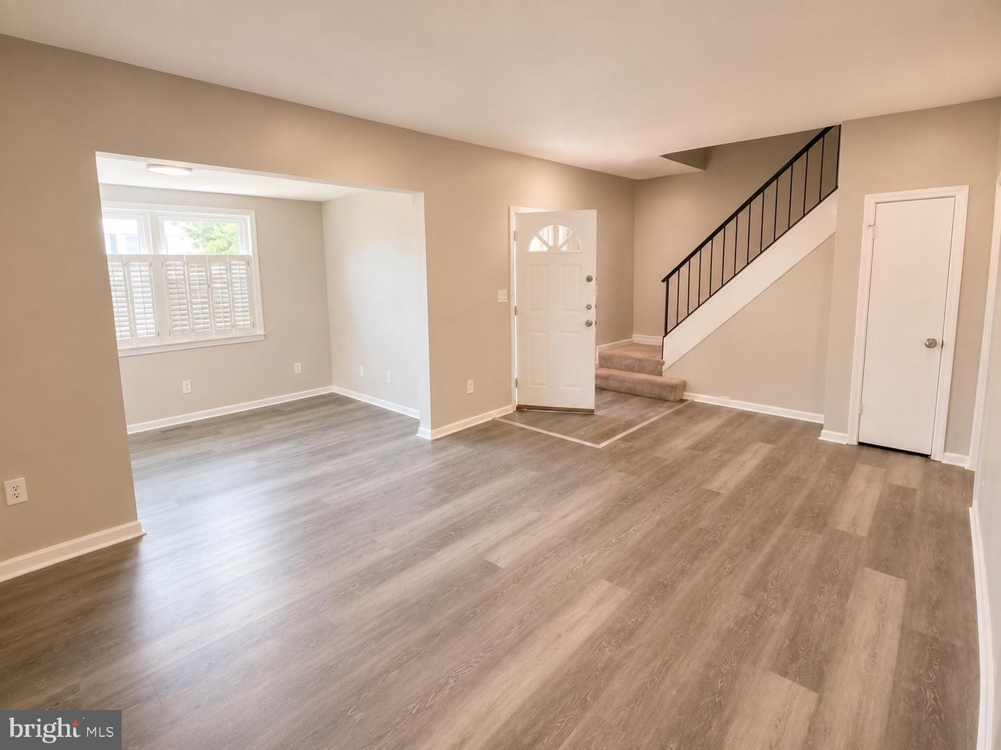 2914 Kildaire Property Photo 4