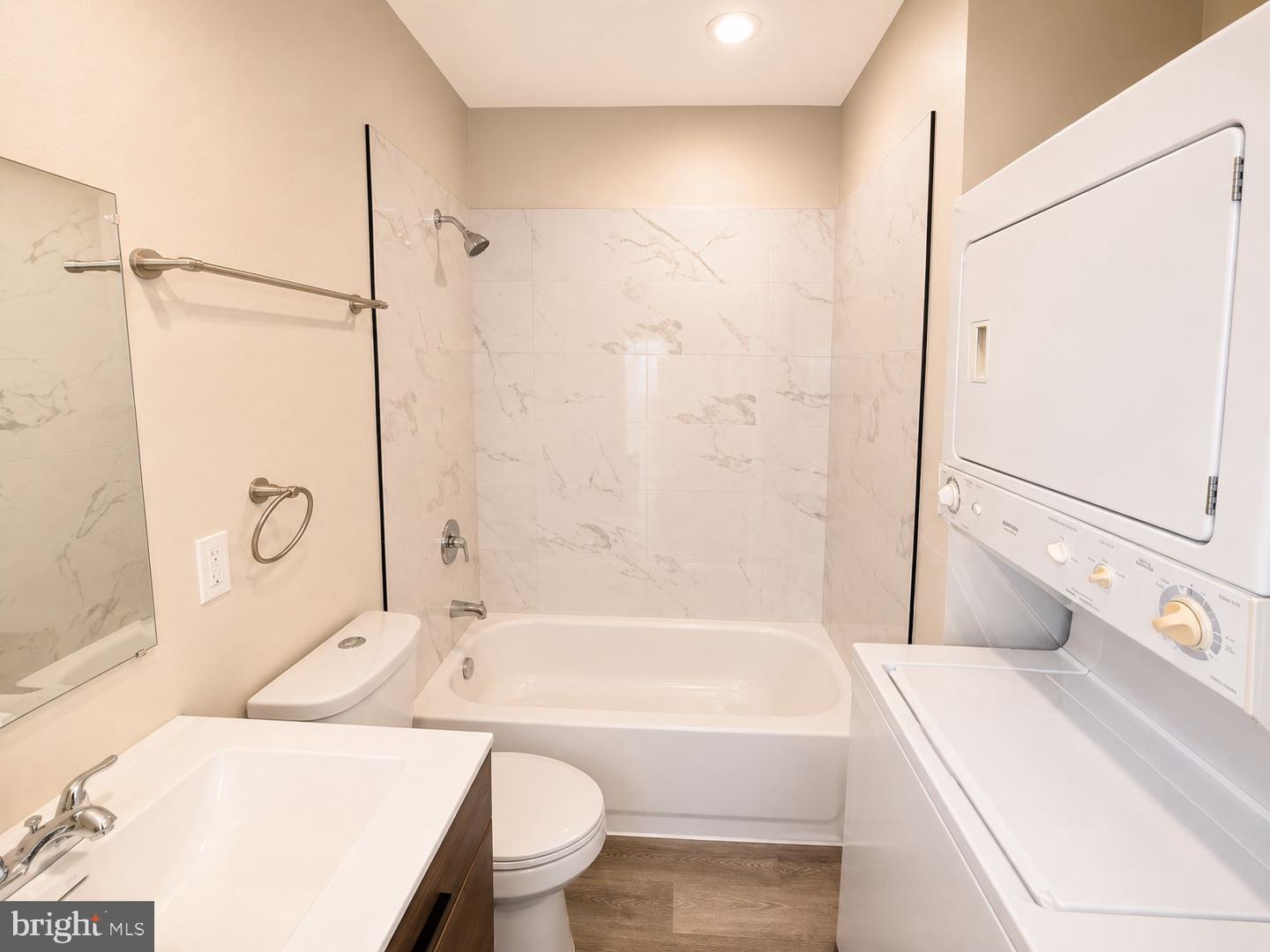 2914 Kildaire Property Photo 12