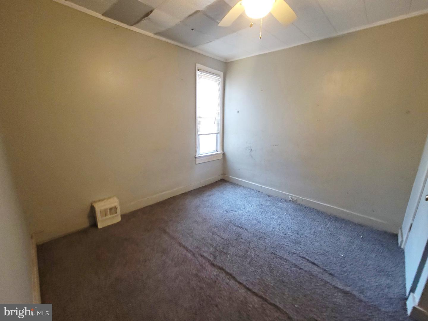 1534 N Carey St Property Photo 15
