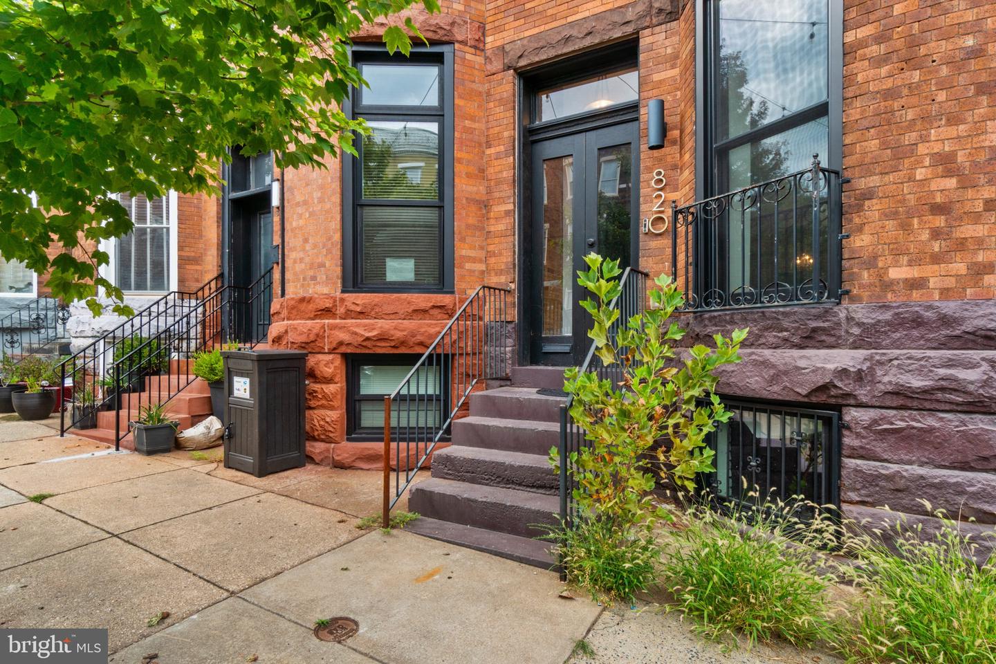 820 NEWINGTON AVE