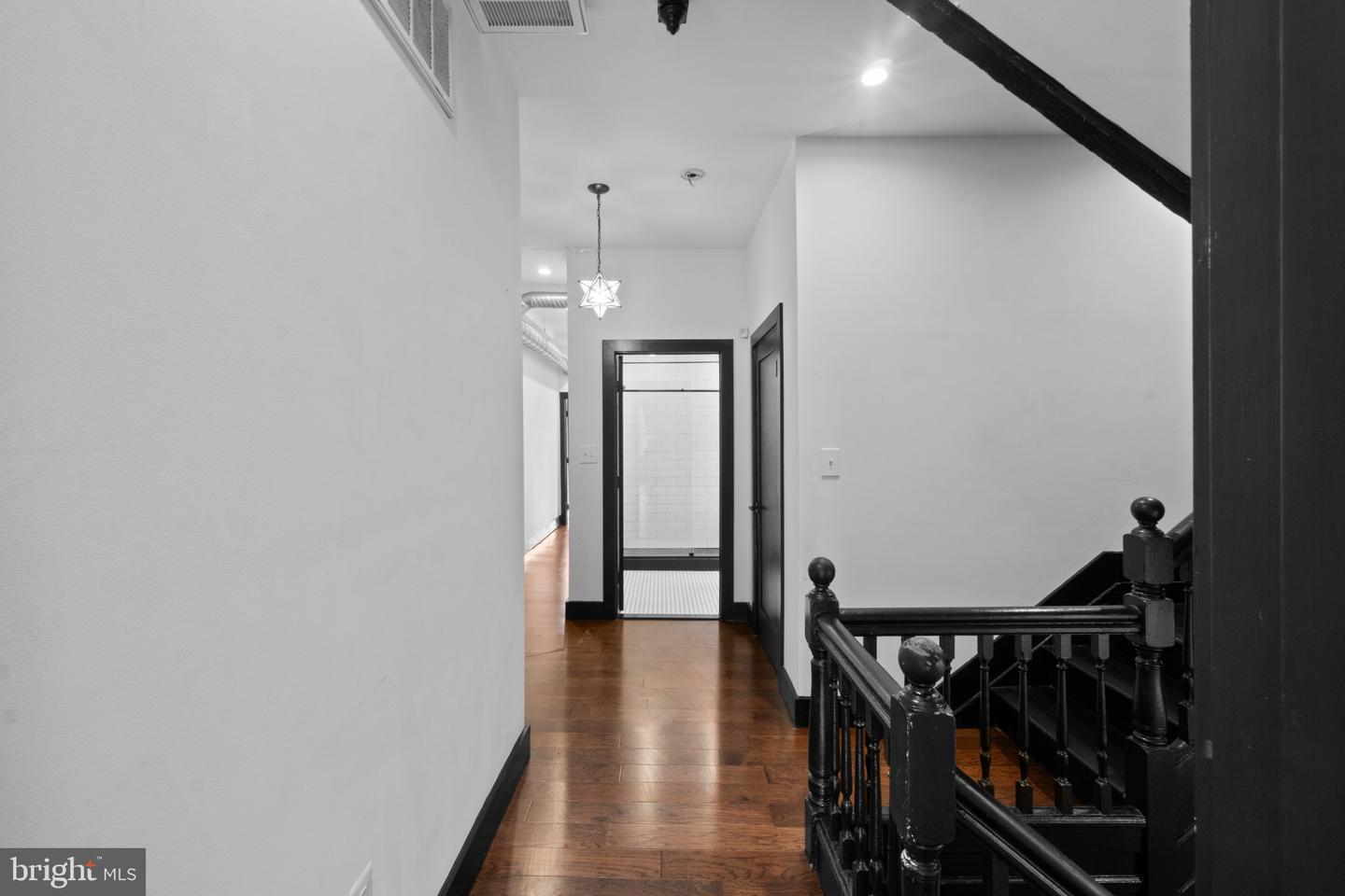 820 Newington Ave Property Photo 18