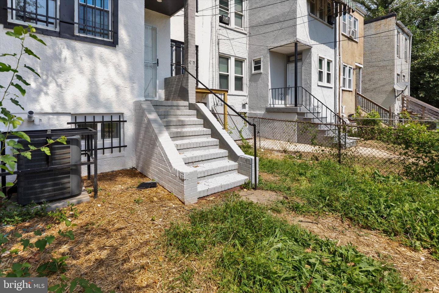 3015 Spaulding Ave #1 Property Photo 28