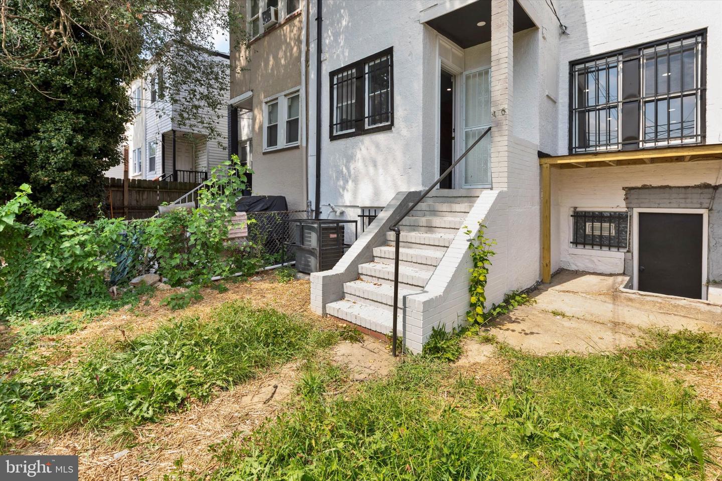 3015 Spaulding Ave #1 Property Photo 29