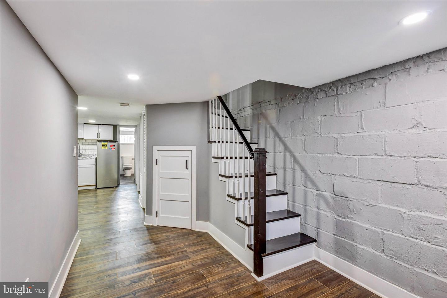 3015 Spaulding Ave #b Property Photo 4
