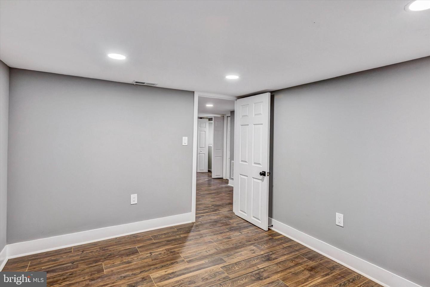 3015 Spaulding Ave #b Property Photo 8