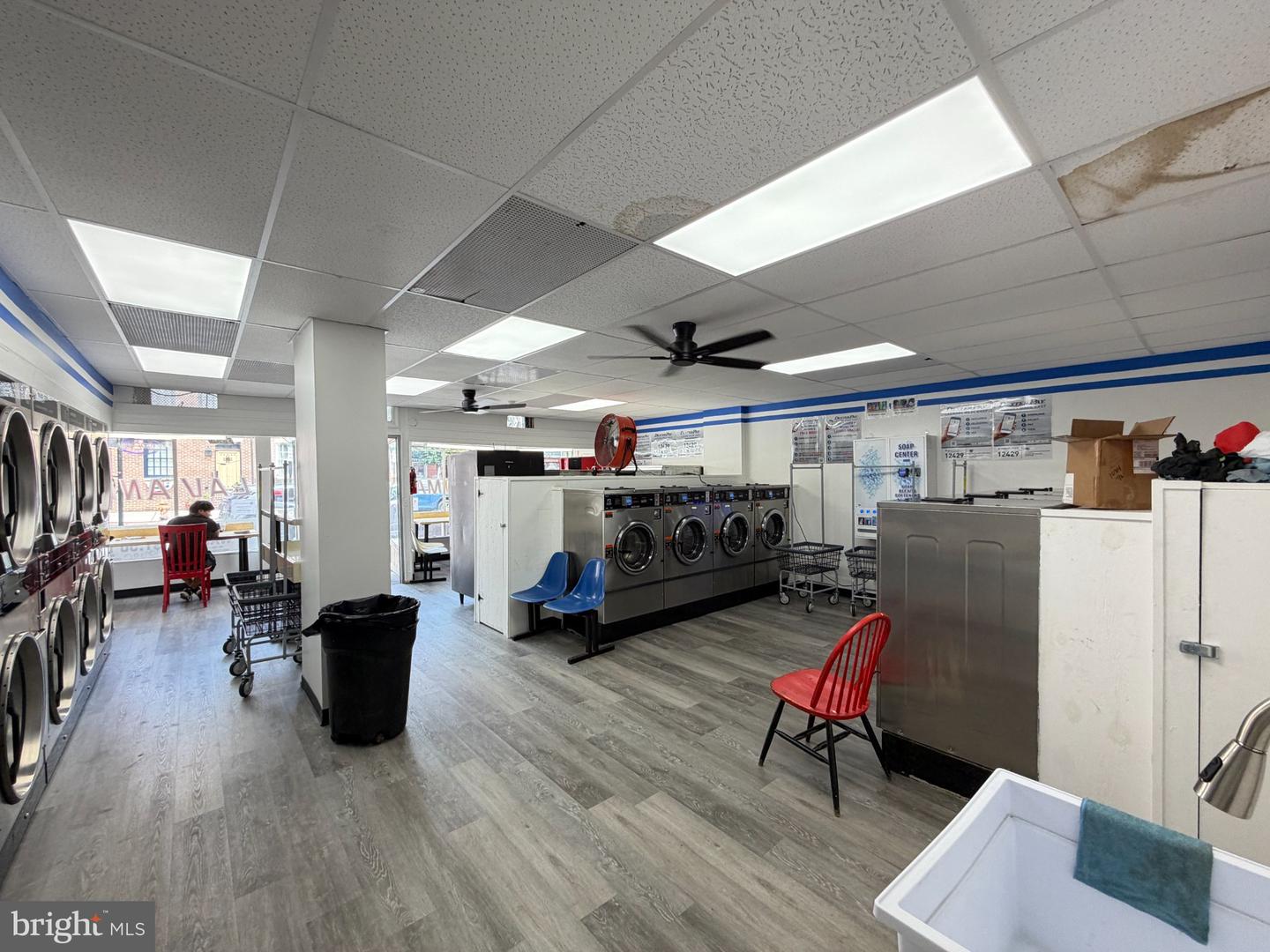 1721 Fleet St Property Photo 8