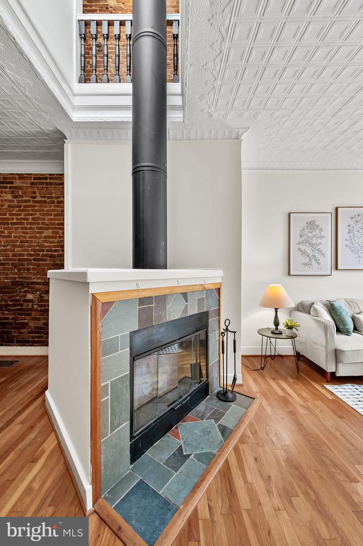 1309 Light St Property Photo 7