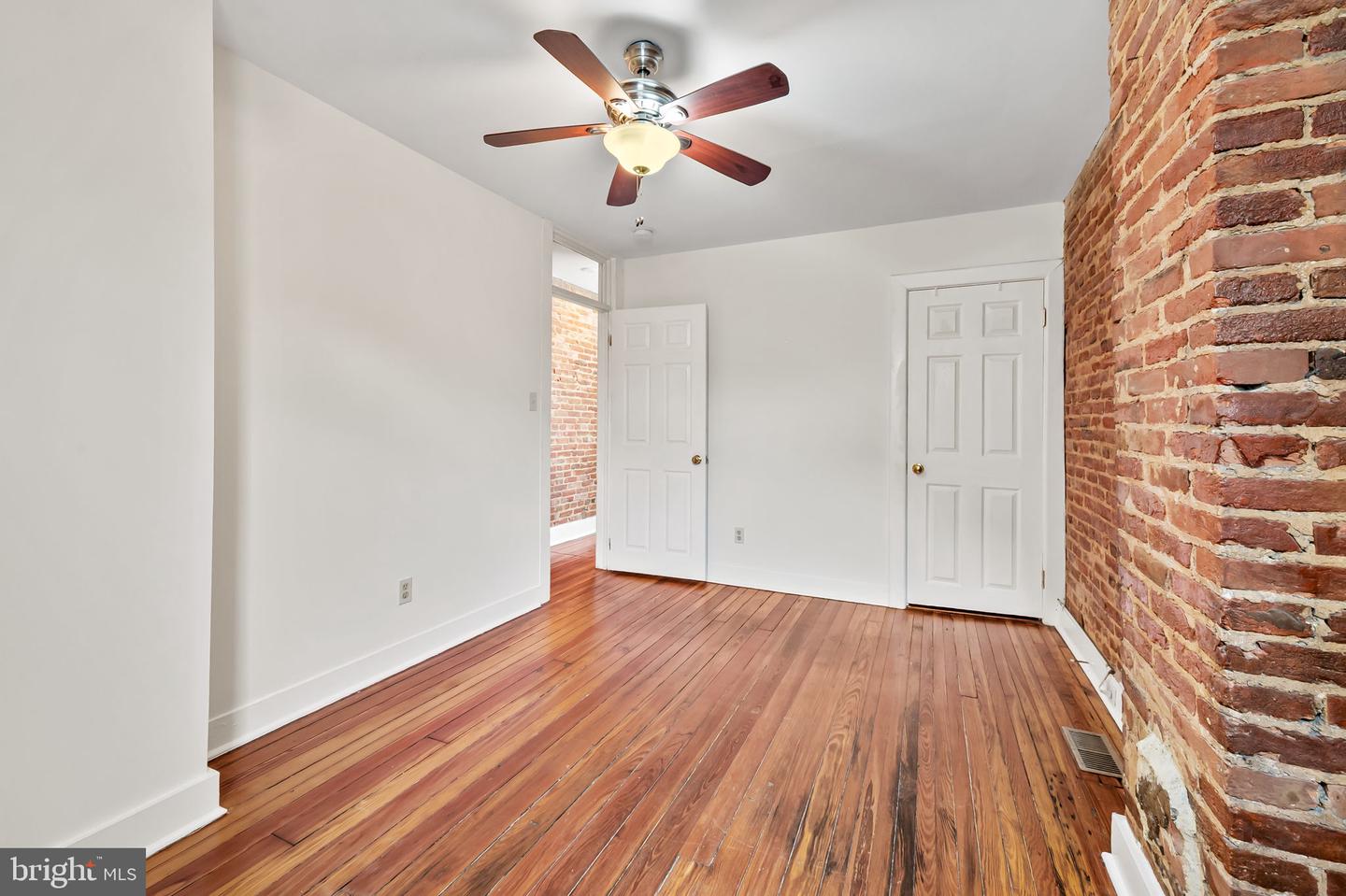 1309 Light St Property Photo 20