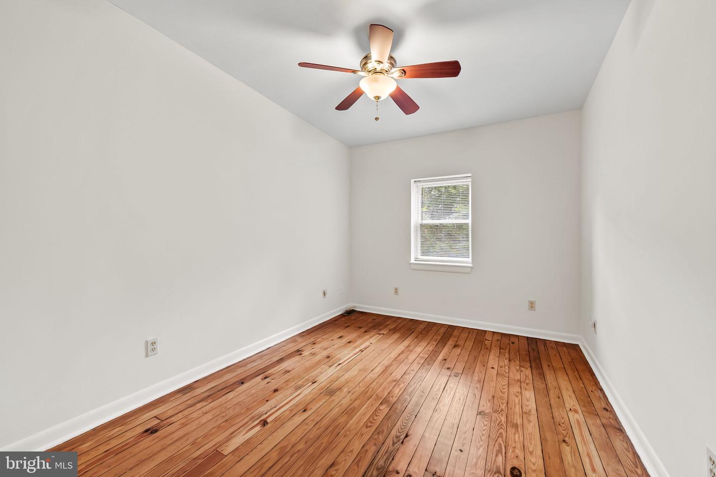 1309 Light St Property Photo 24