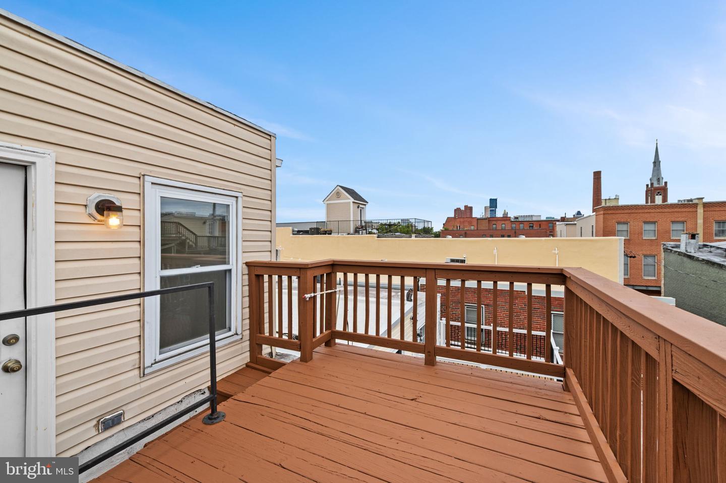 1309 Light St Property Photo 29