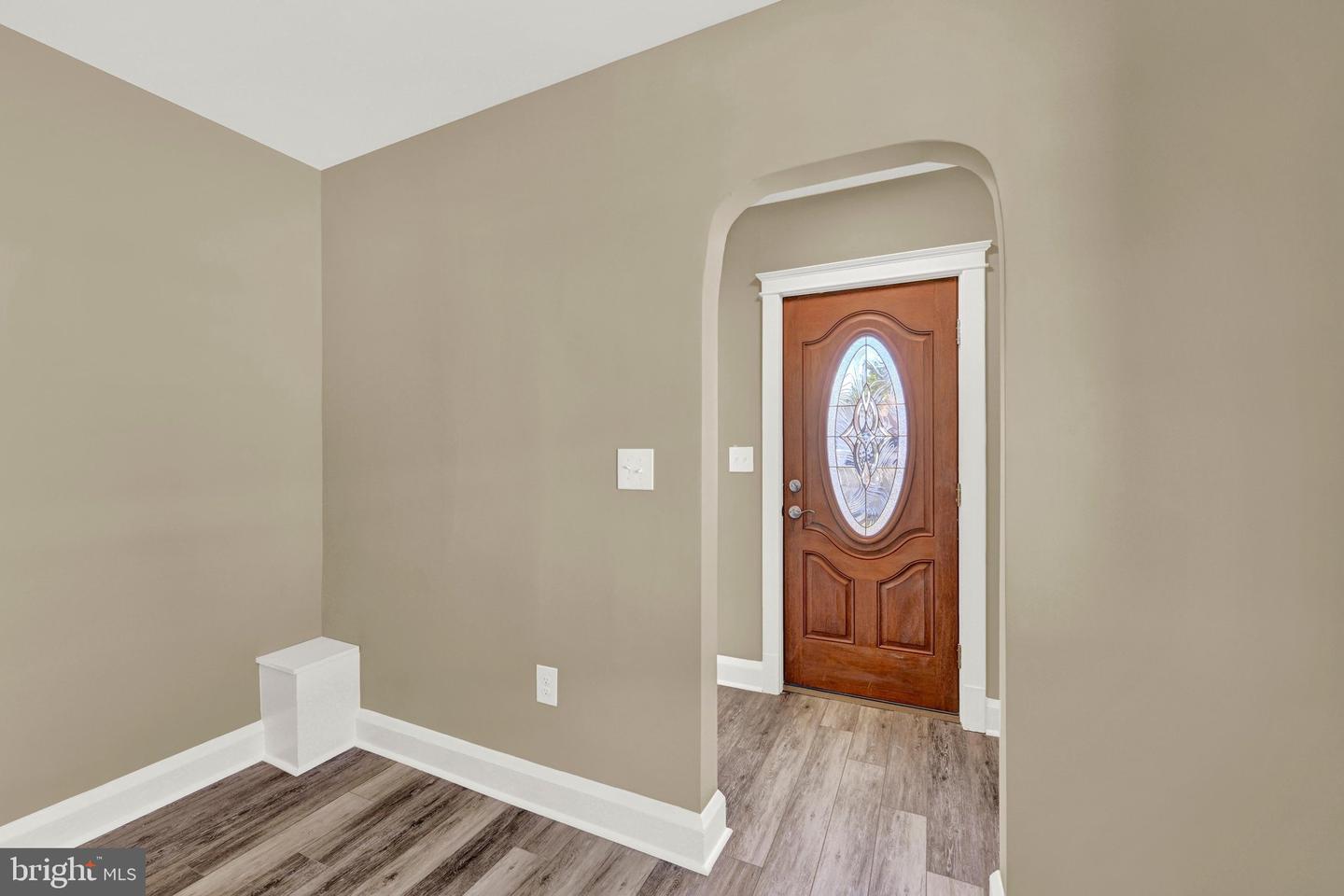 2604 Roselawn Ave Property Photo 3
