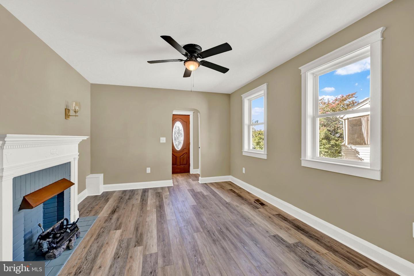 2604 Roselawn Ave Property Photo 8