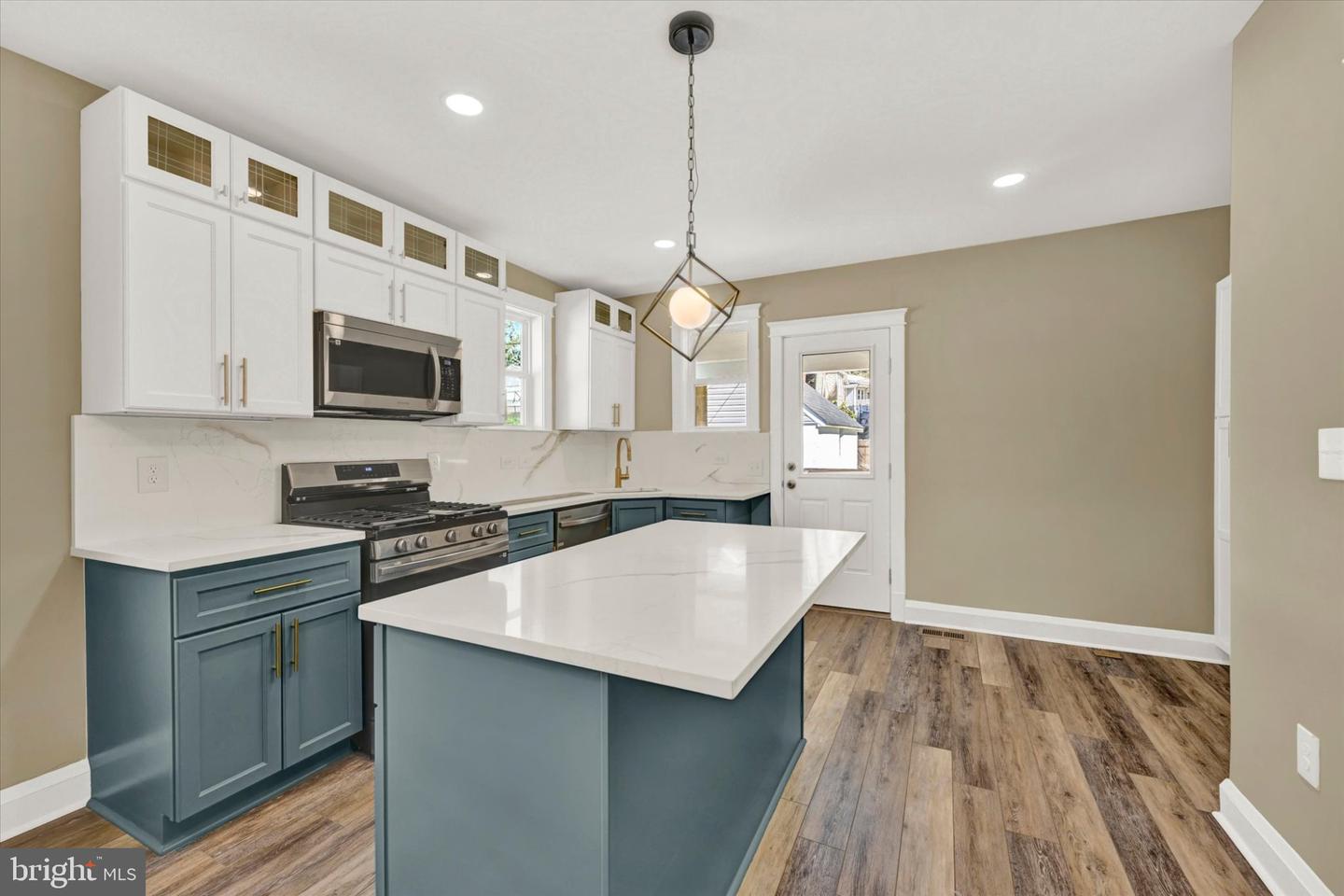 2604 Roselawn Ave Property Photo 10