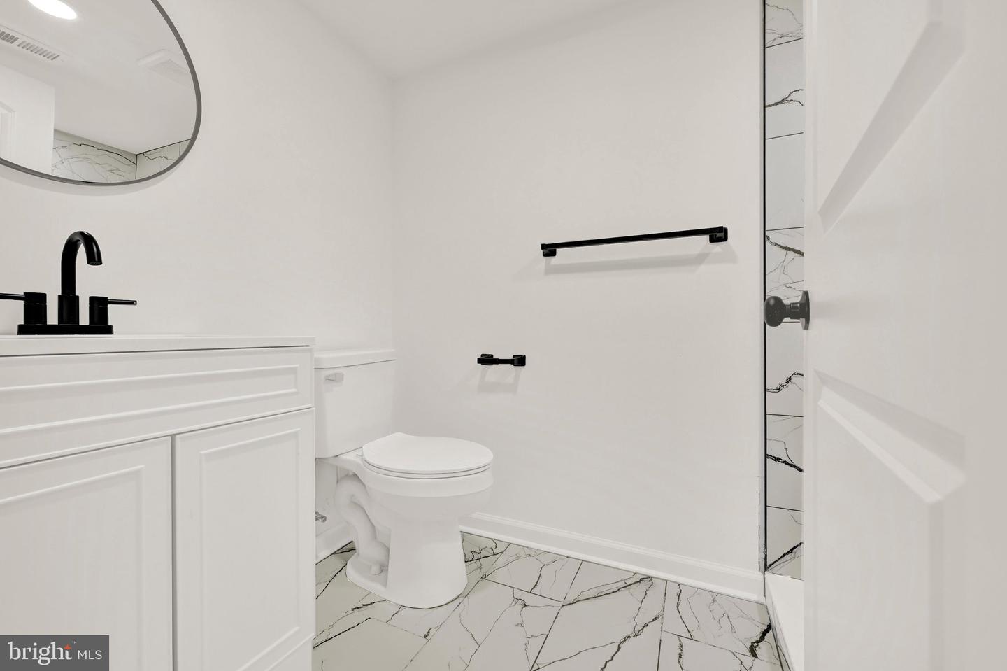 2604 Roselawn Ave Property Photo 27