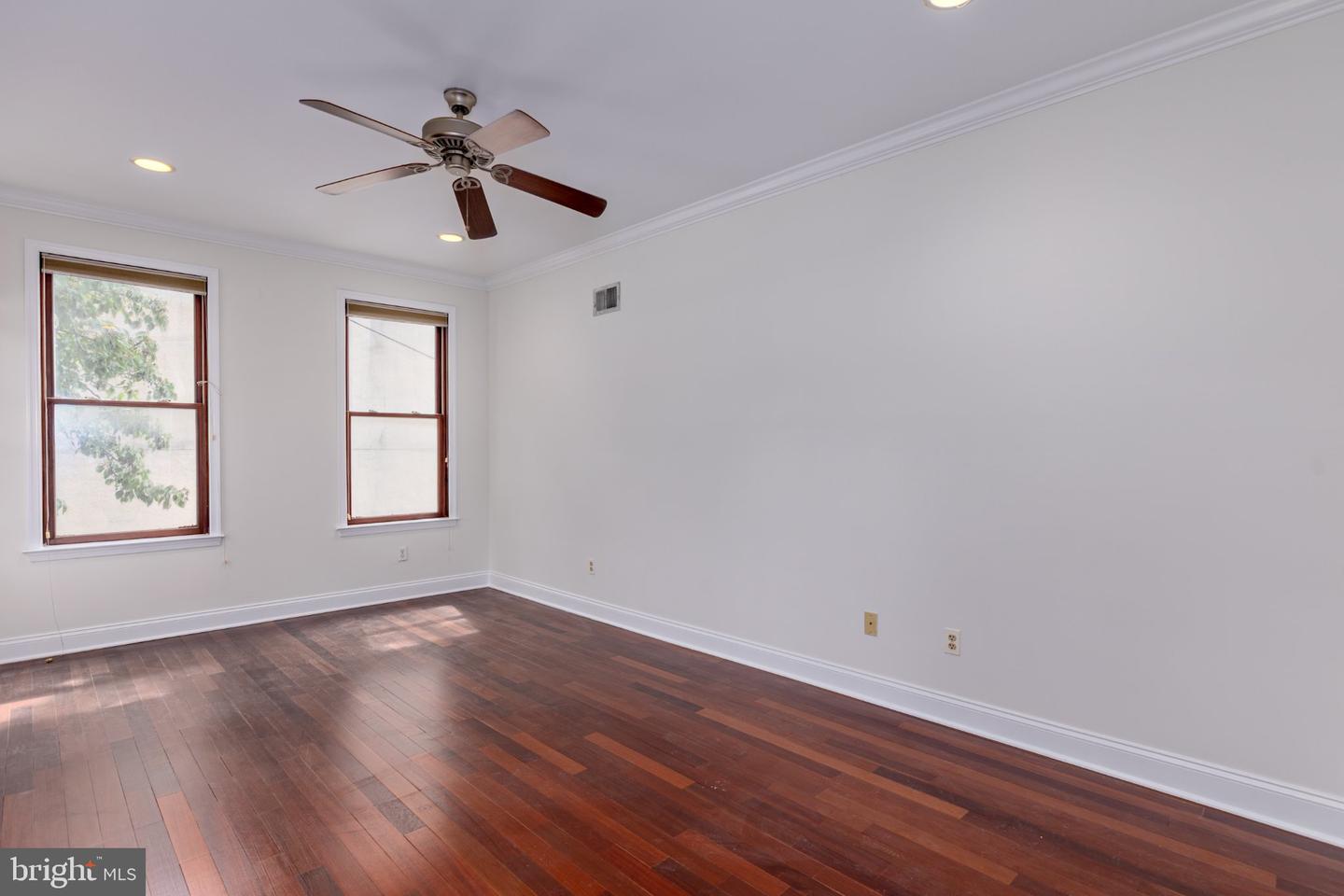 121 E Fort Ave Property Photo 20