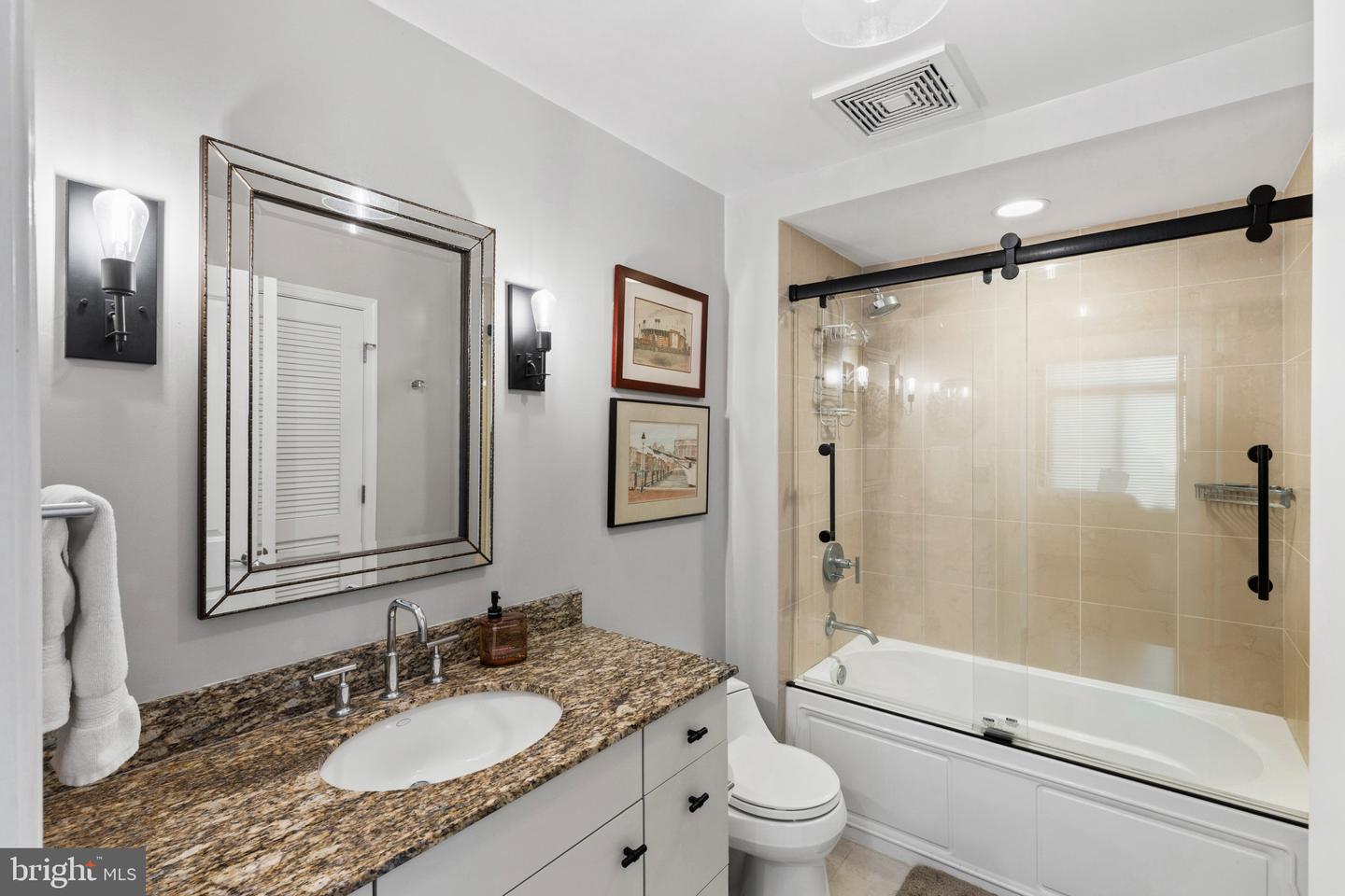 675 President #2601 Property Photo 15