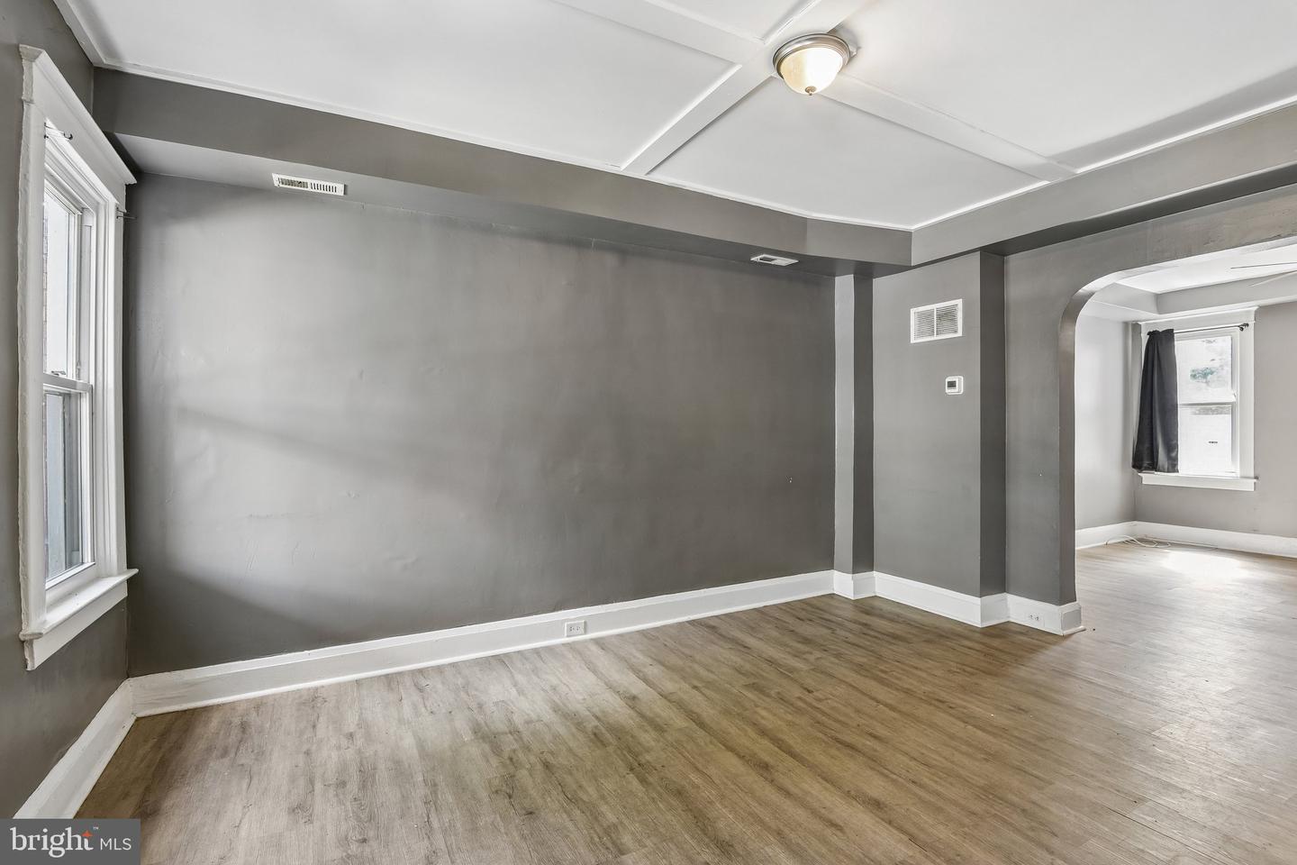 4251 Nicholas Ave Property Photo 6