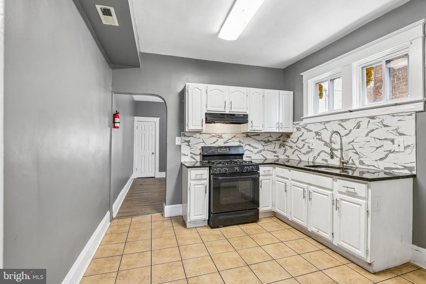 4251 Nicholas Ave Property Photo 15