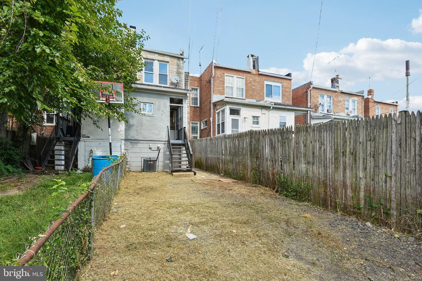 4251 Nicholas Ave Property Photo 32