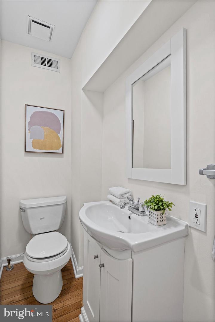 1504 William St Property Photo 18