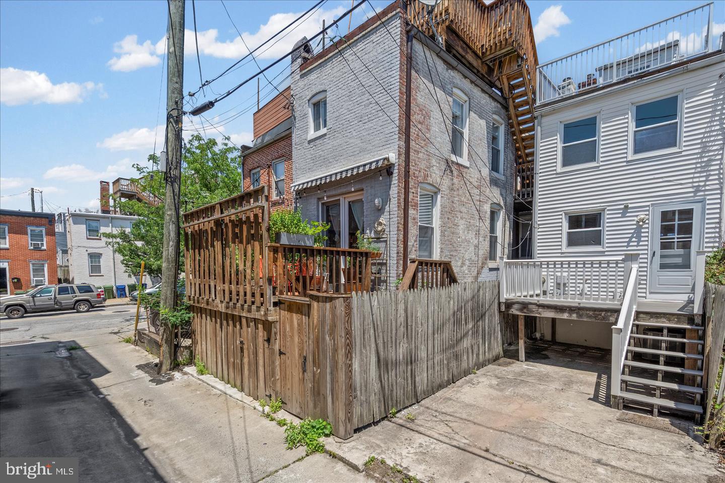 1504 William St Property Photo 40