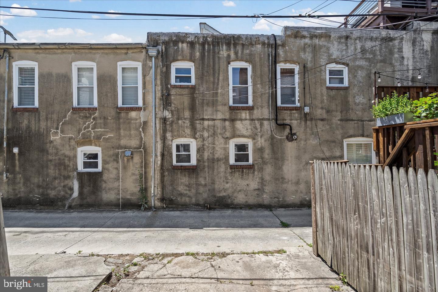 1504 William St Property Photo 47