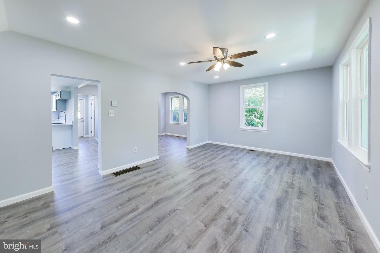 5312 Catalpha Property Photo 9