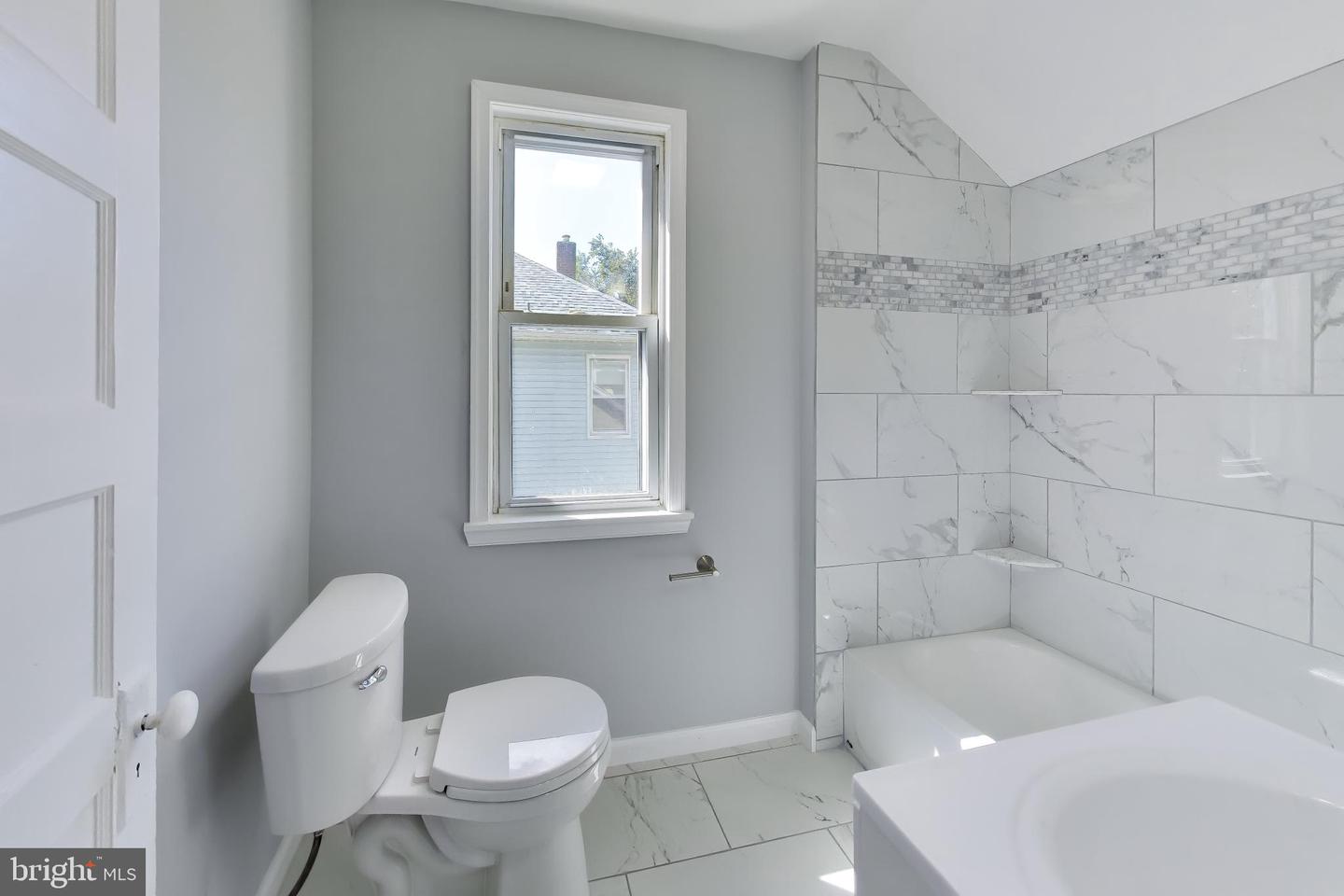 5312 Catalpha Property Photo 16