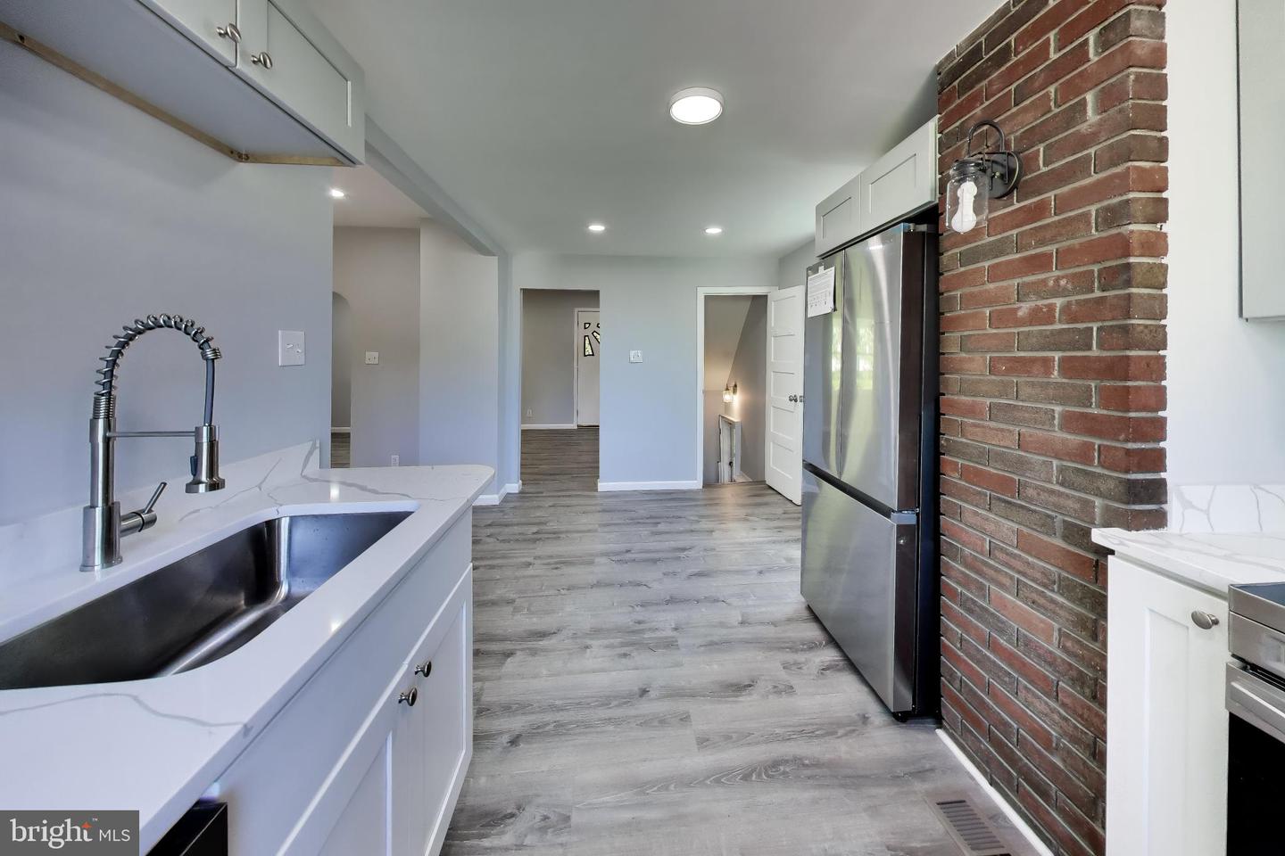5312 Catalpha Property Photo 17