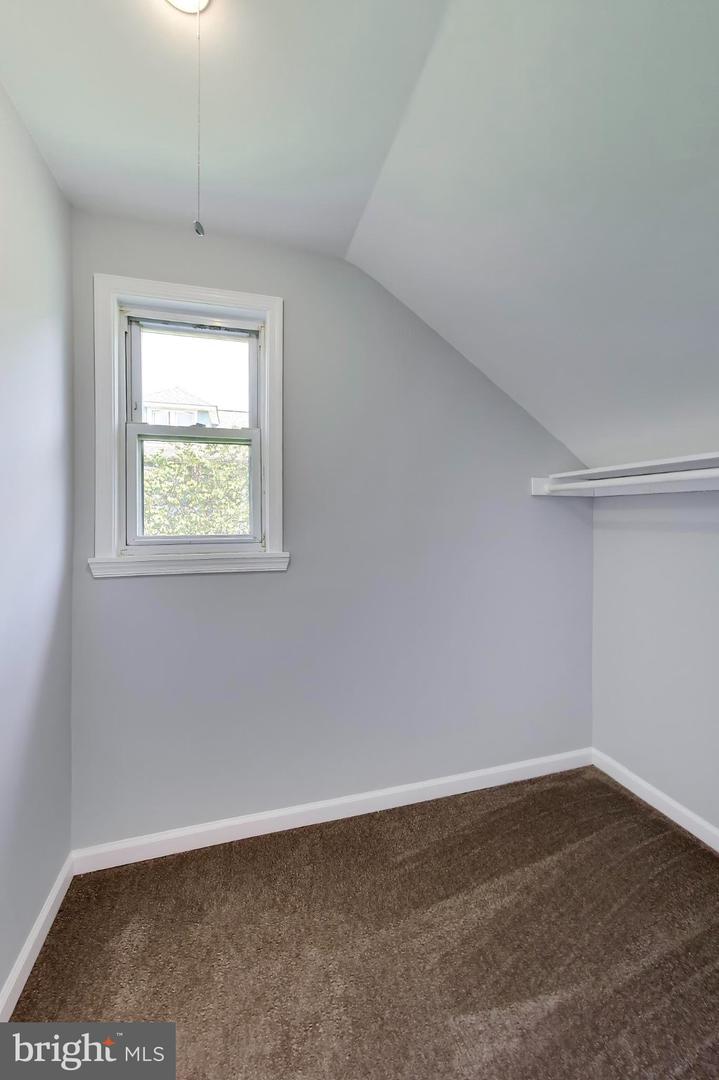 5312 Catalpha Property Photo 28
