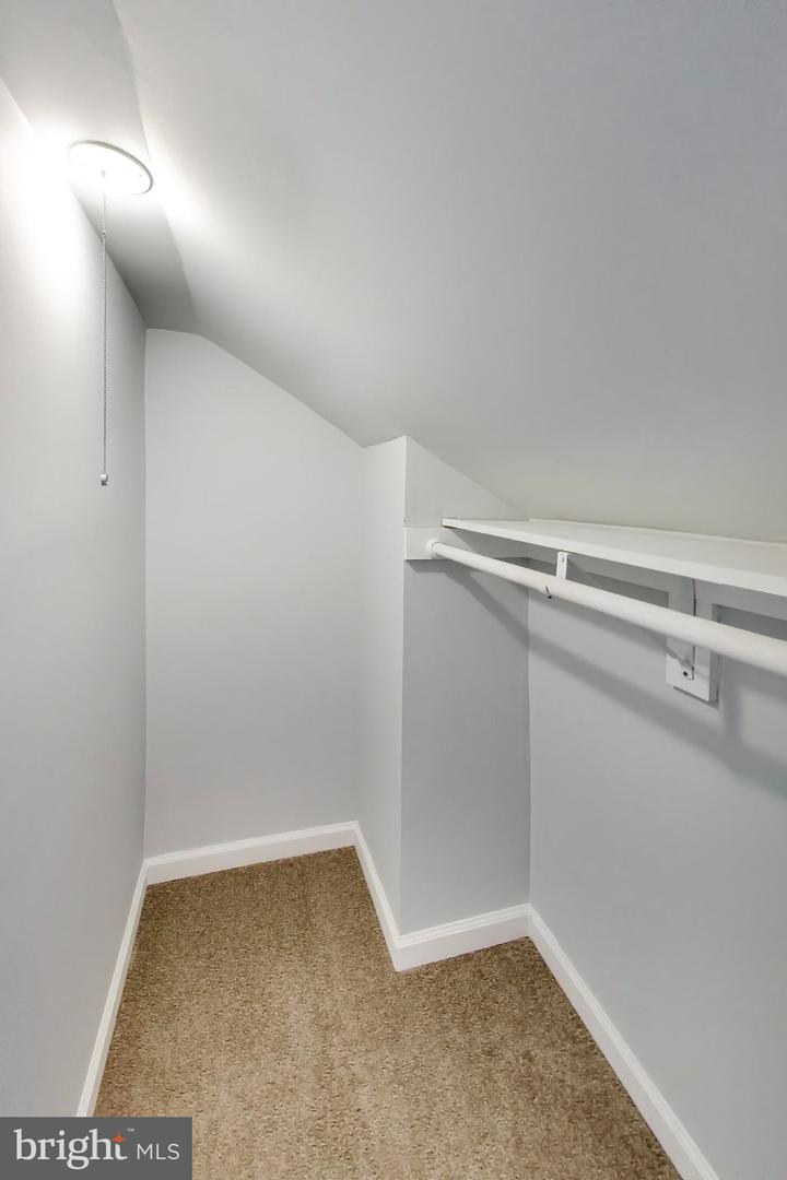5312 Catalpha Property Photo 32