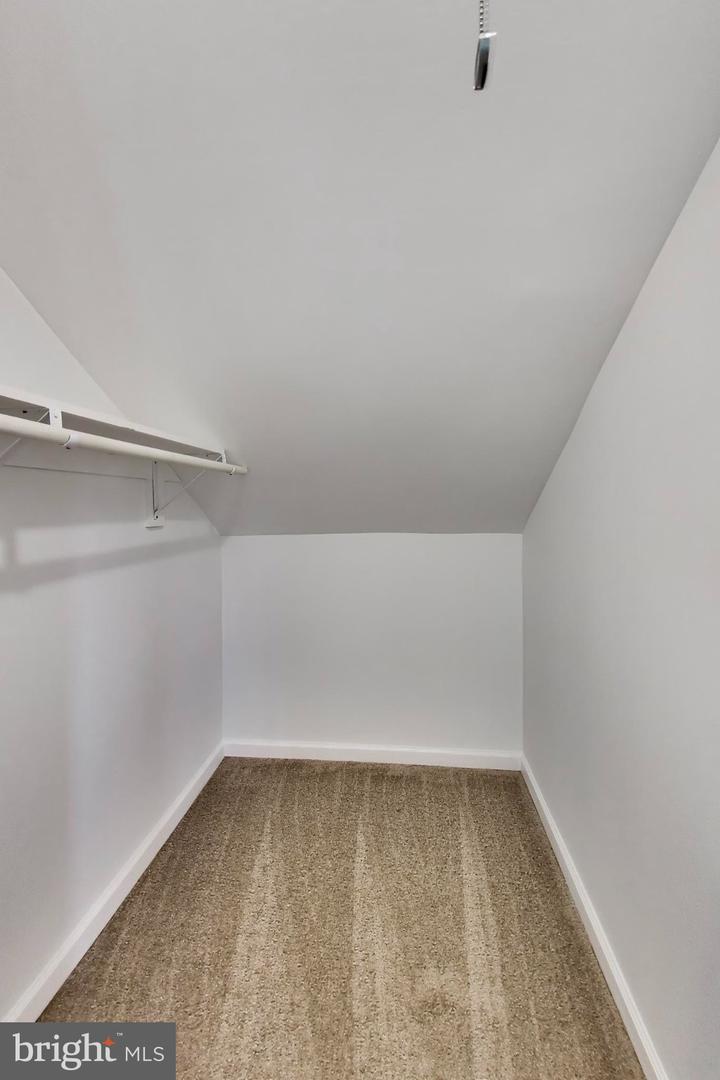 5312 Catalpha Property Photo 34