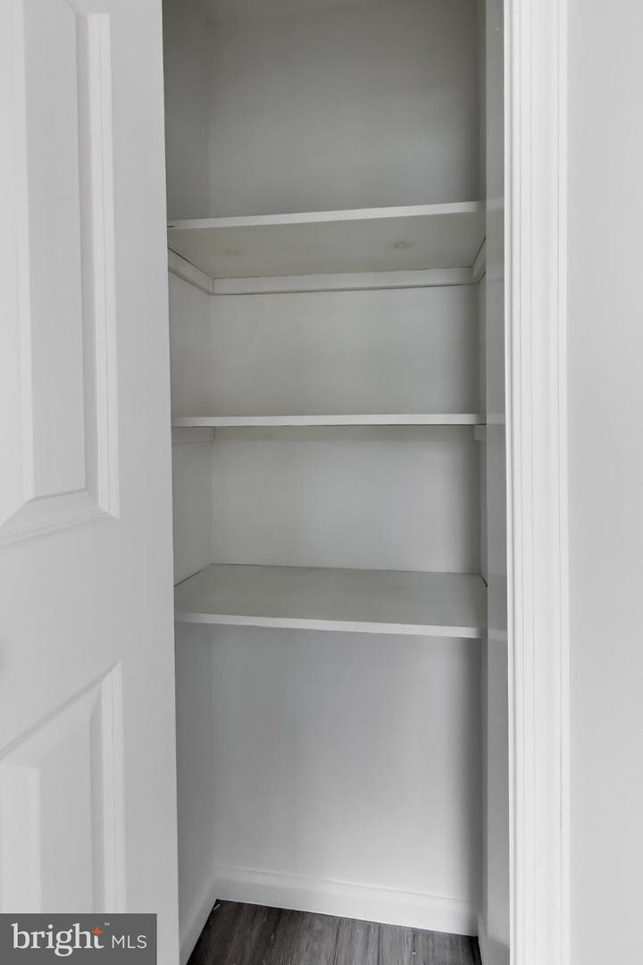 5312 Catalpha Property Photo 36