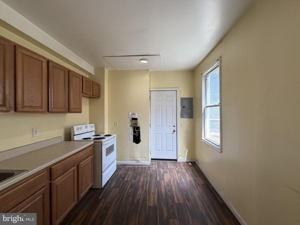 1758 Gorsuch Ave Property Photo 4