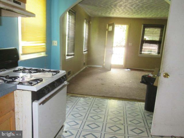 4812 Nurton Ave Property Photo 5