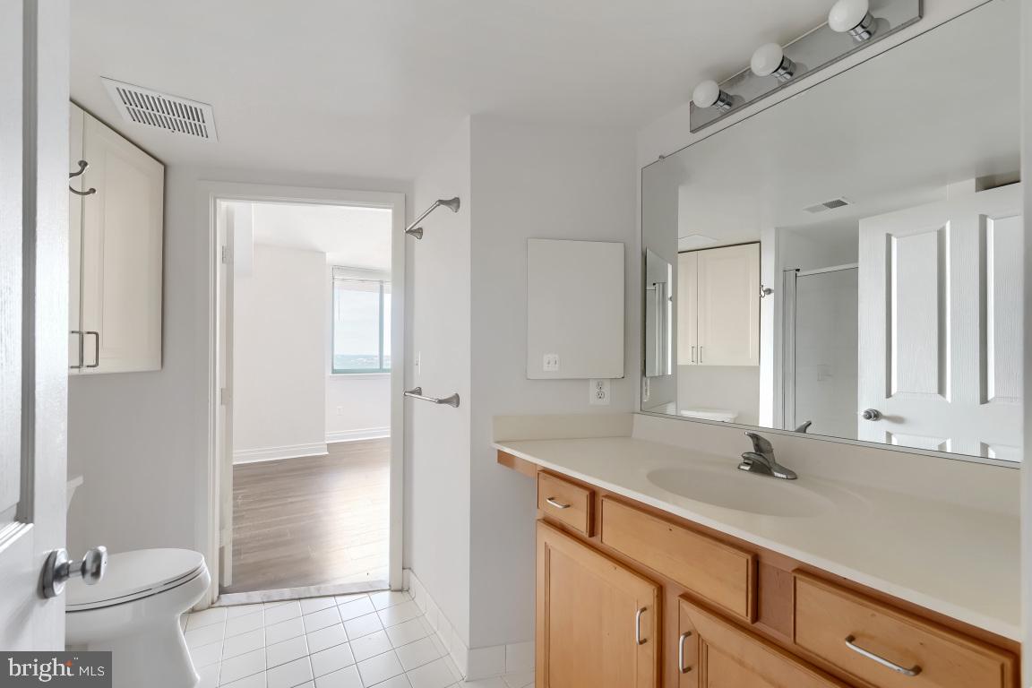 414 Water St #2809 Property Photo 7