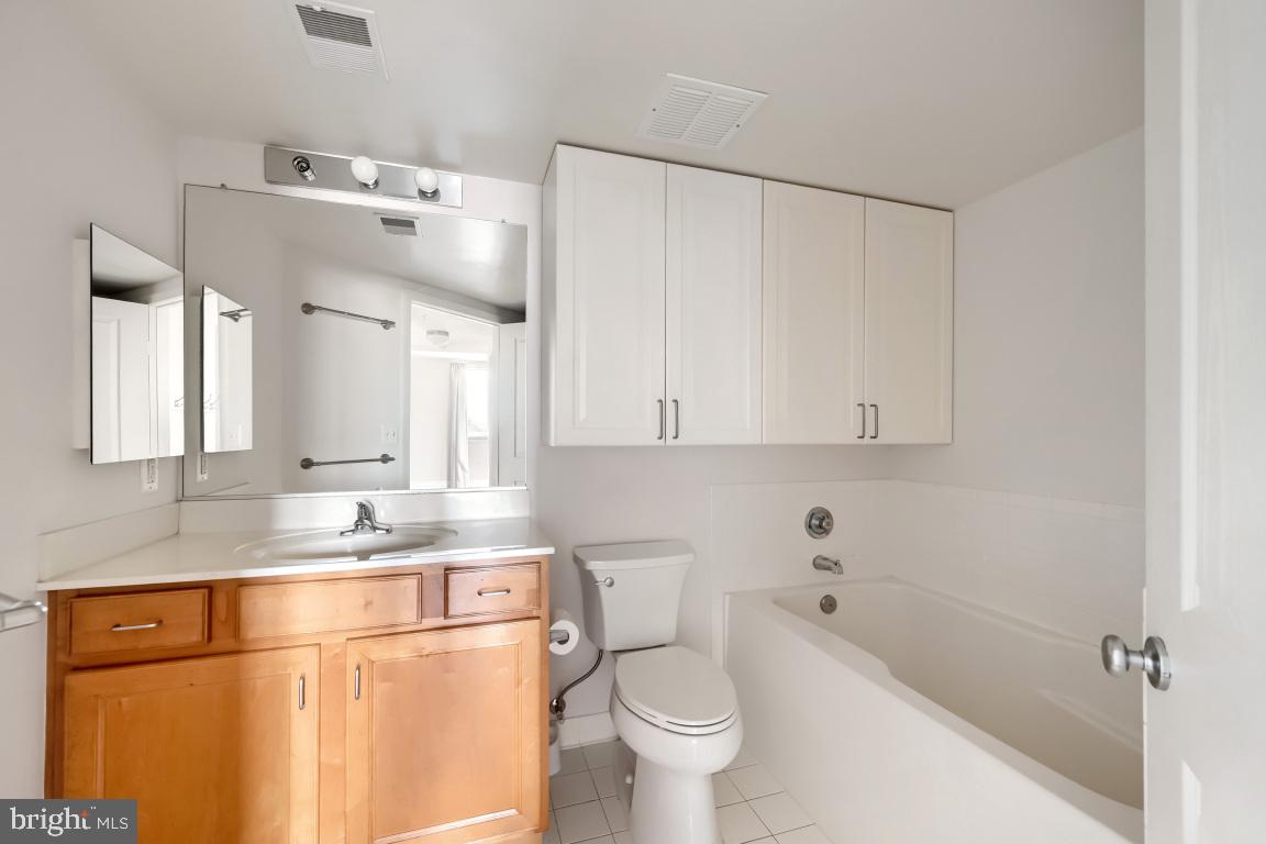 414 Water St #2809 Property Photo 10