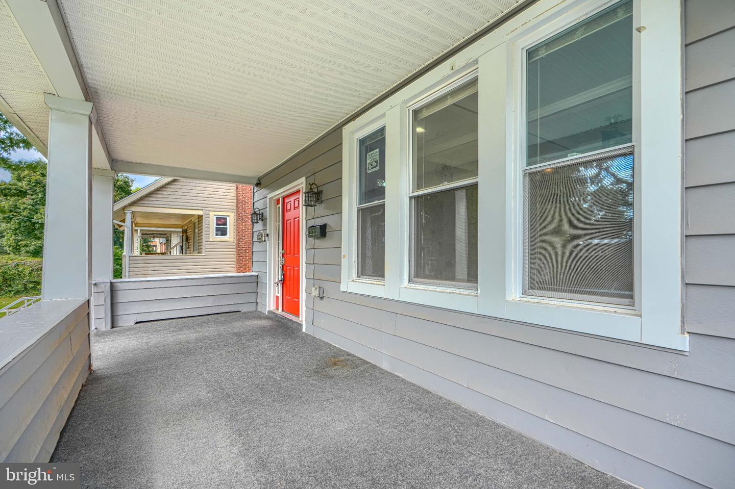 5502 Fernpark Ave Property Photo 6