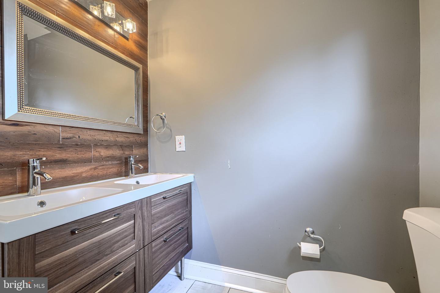 5502 Fernpark Ave Property Photo 25