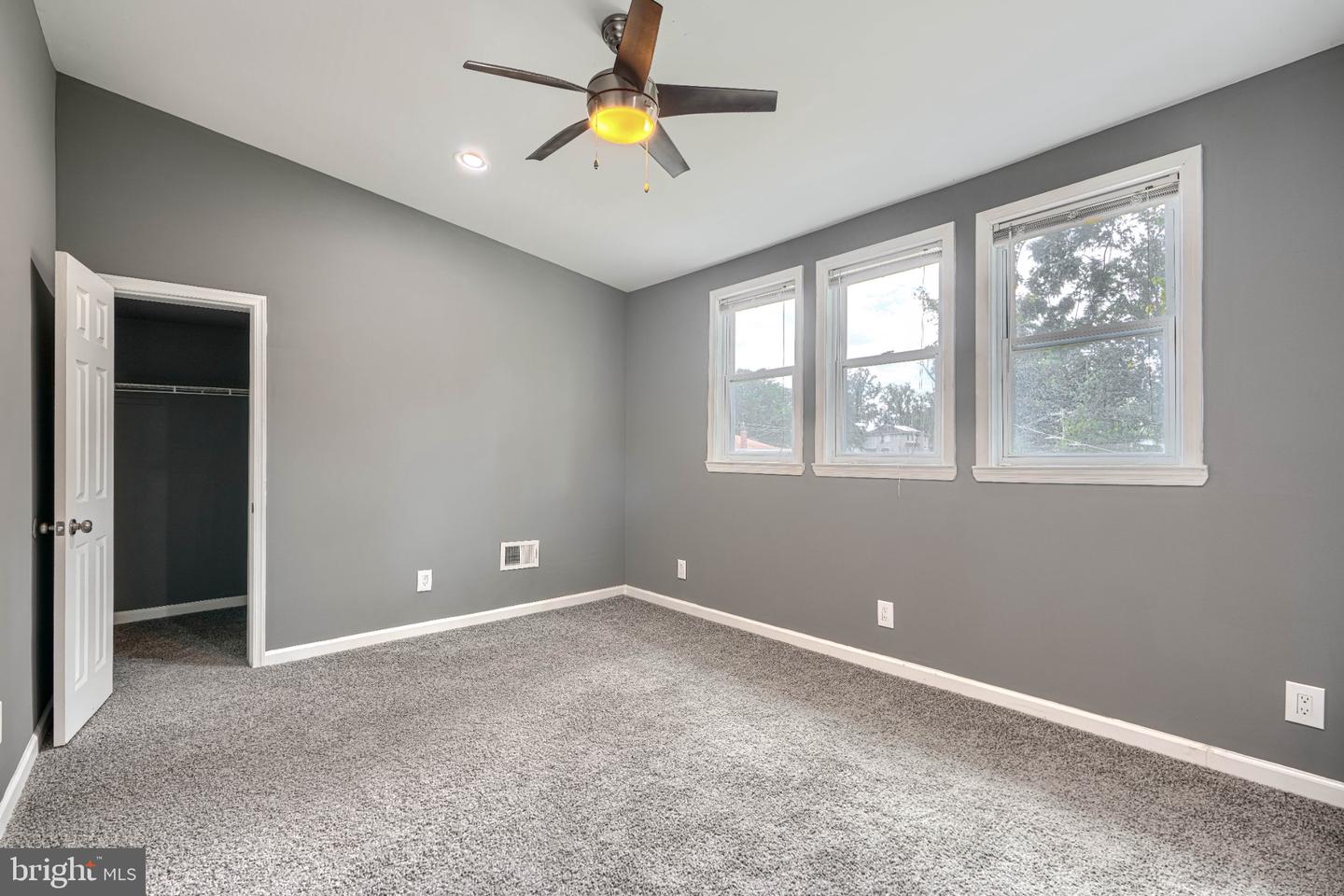 5502 Fernpark Ave Property Photo 30