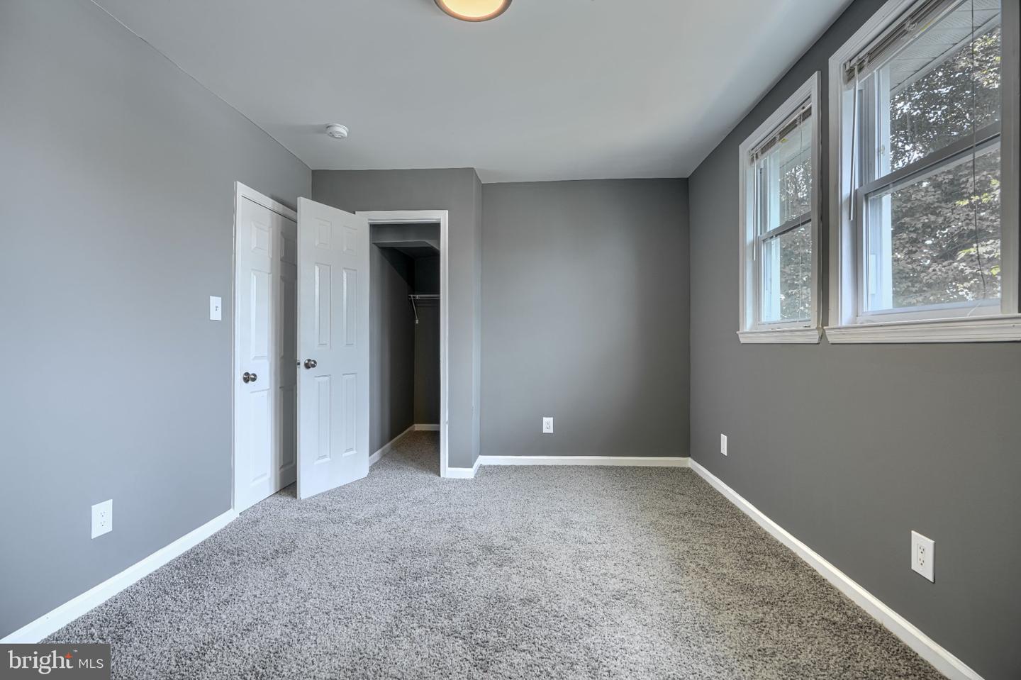 5502 Fernpark Ave Property Photo 38