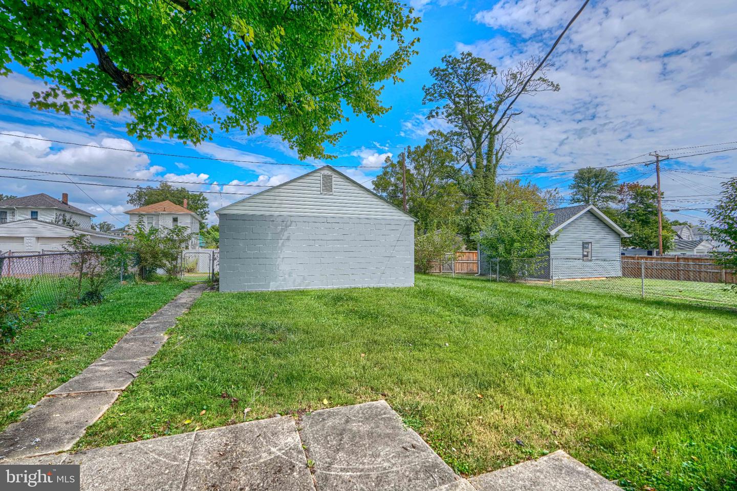 5502 Fernpark Ave Property Photo 54