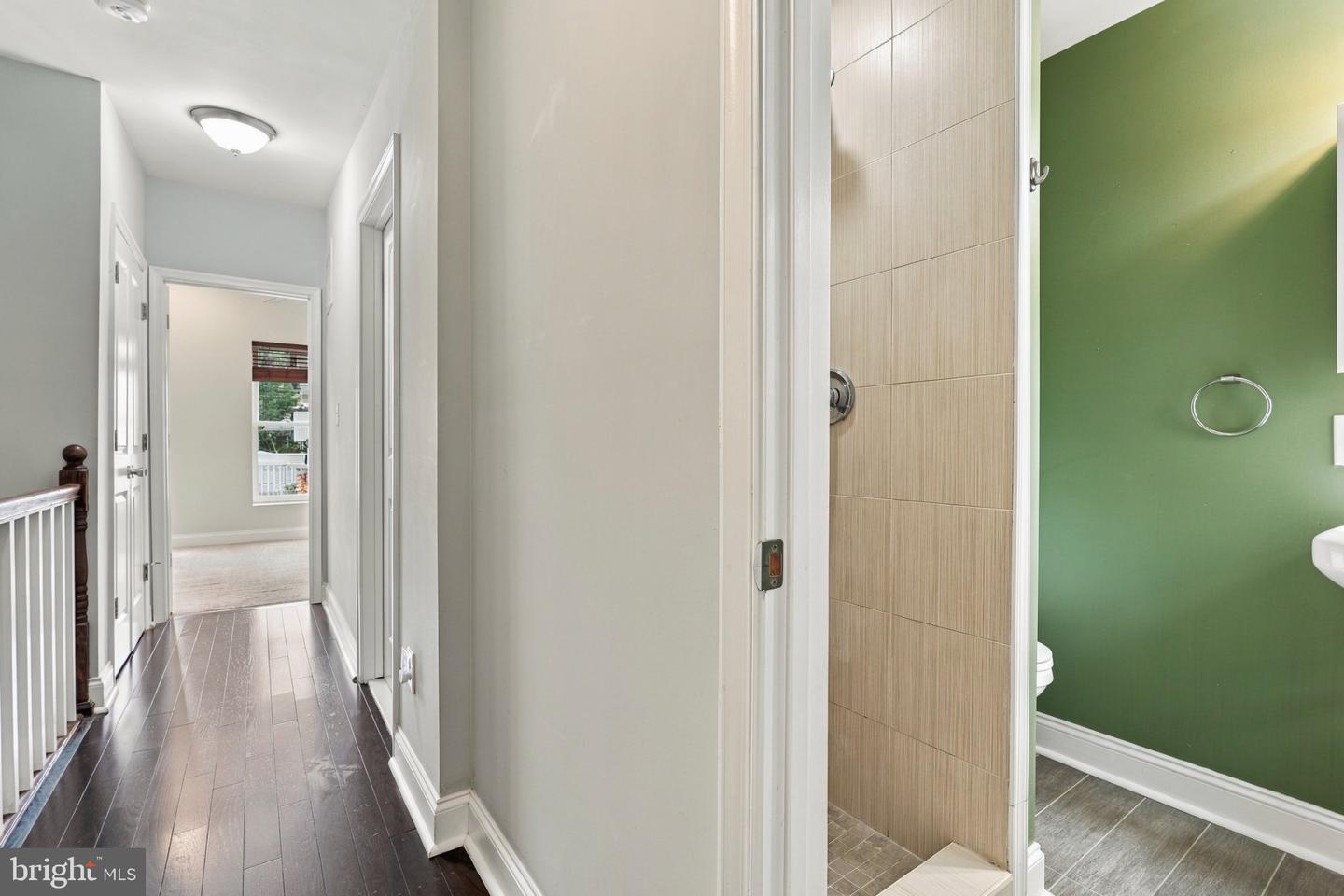 1427 Henry St Property Photo 20