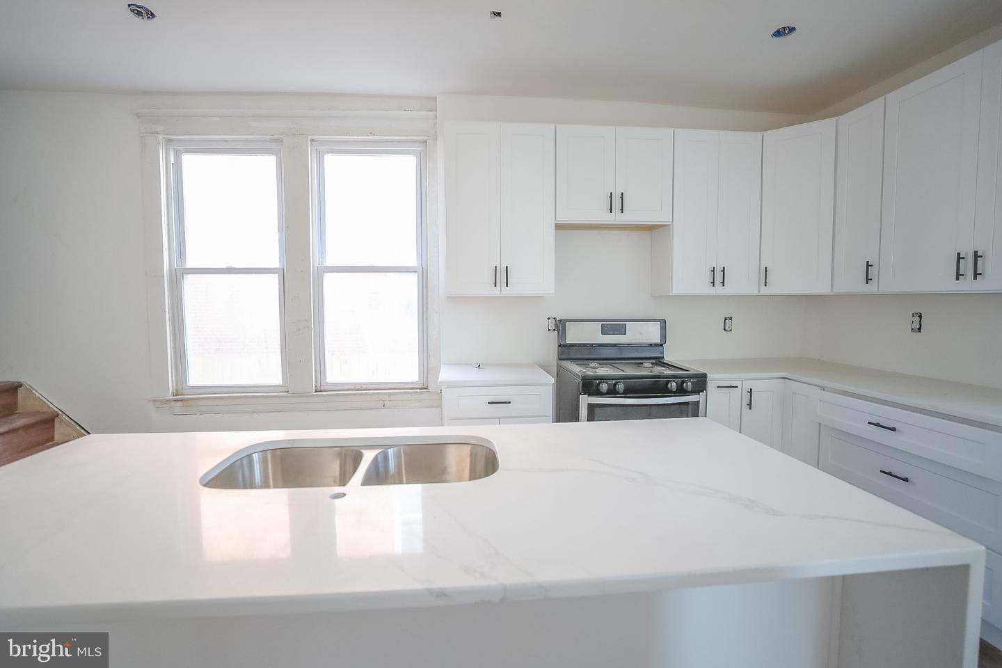4305 Garrison Blvd Property Photo 1