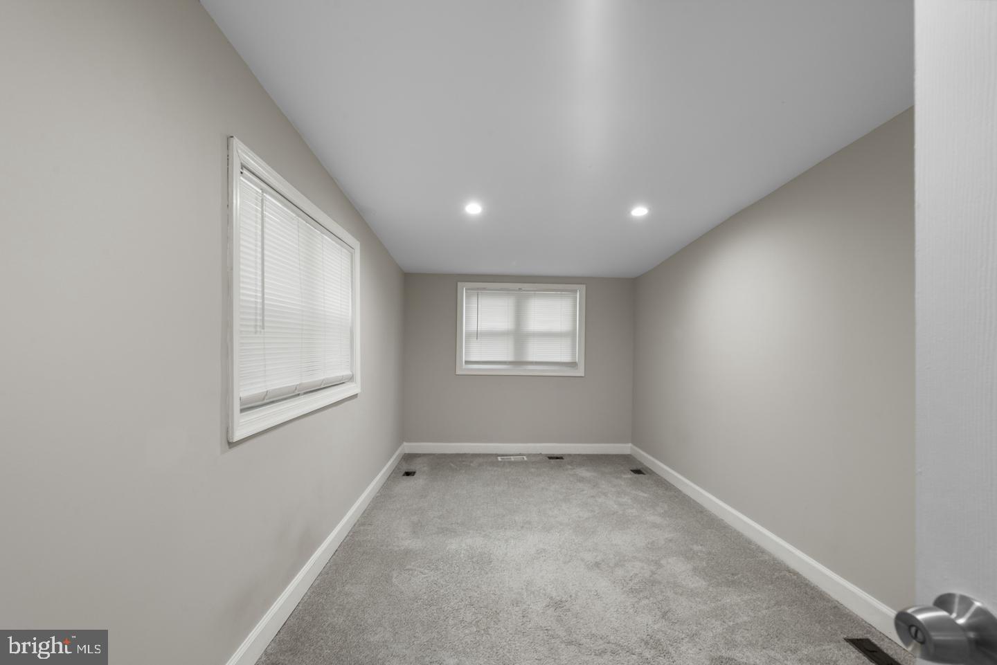 607 S Durham St Property Photo 14