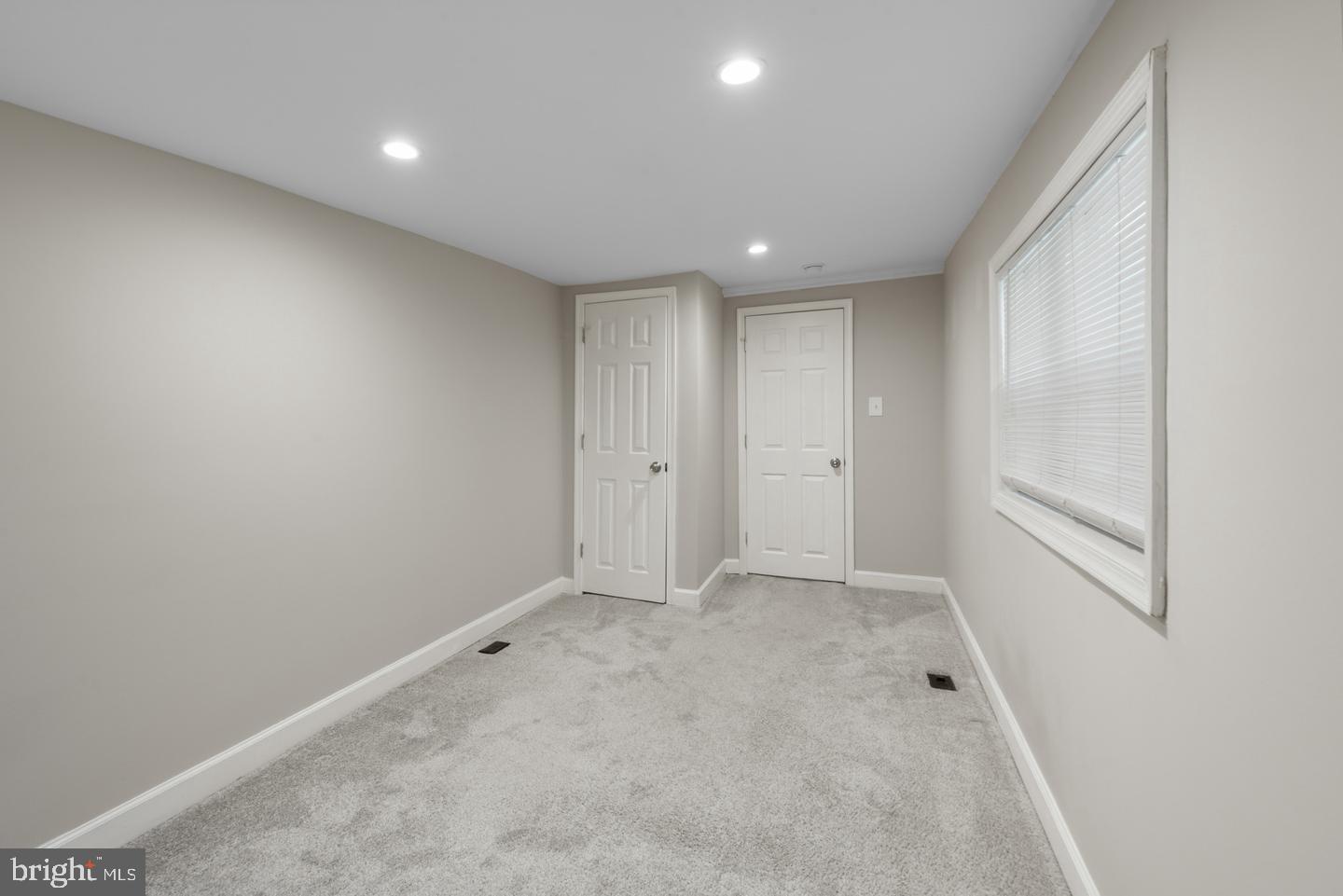 607 S Durham St Property Photo 15