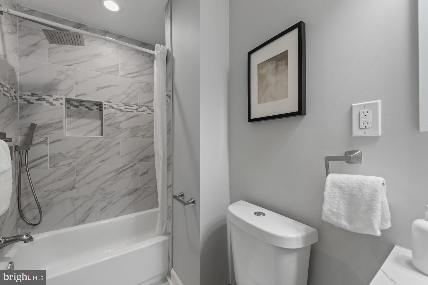 607 S Durham St Property Photo 19