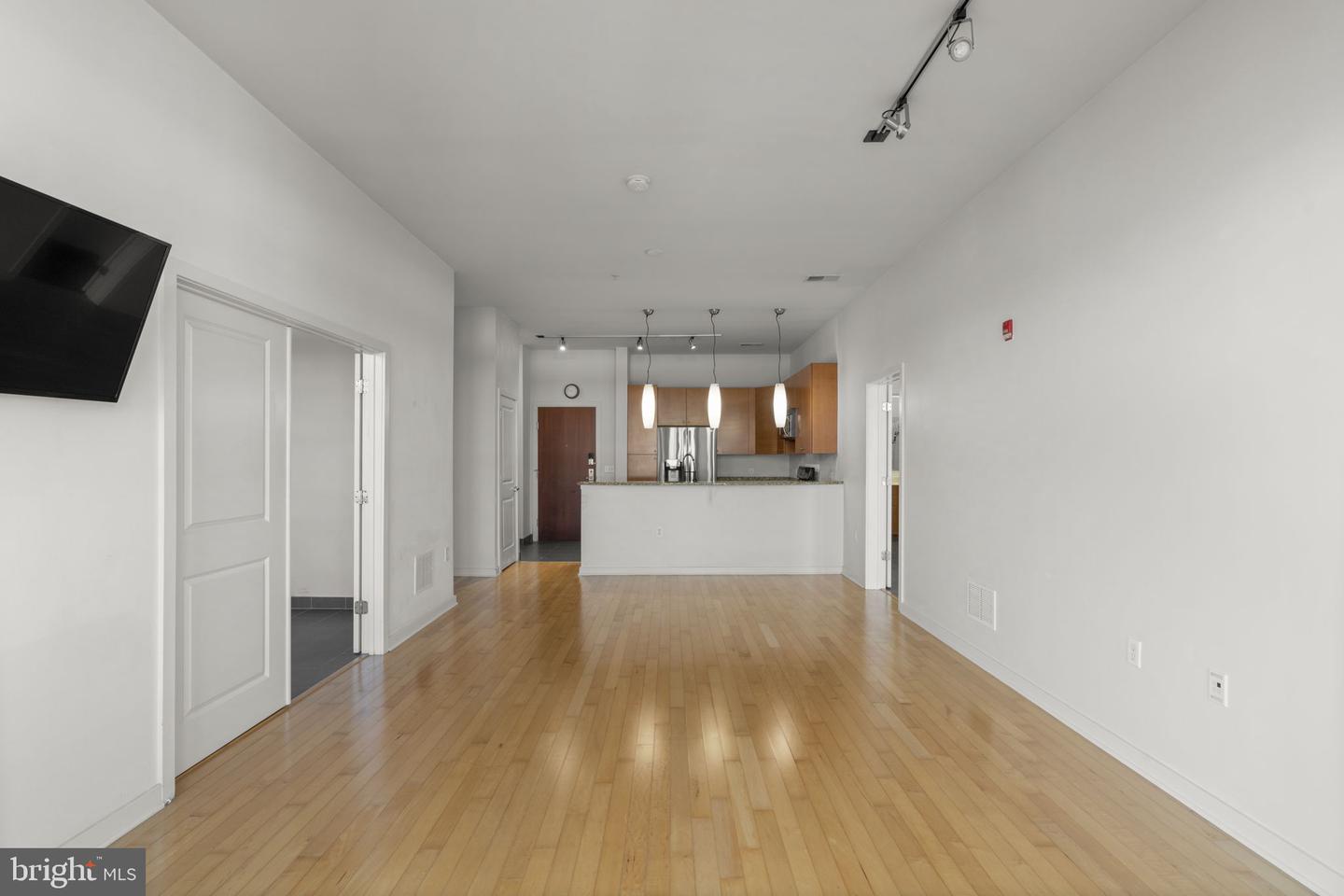 1209 N Charles St #319 Property Photo 10