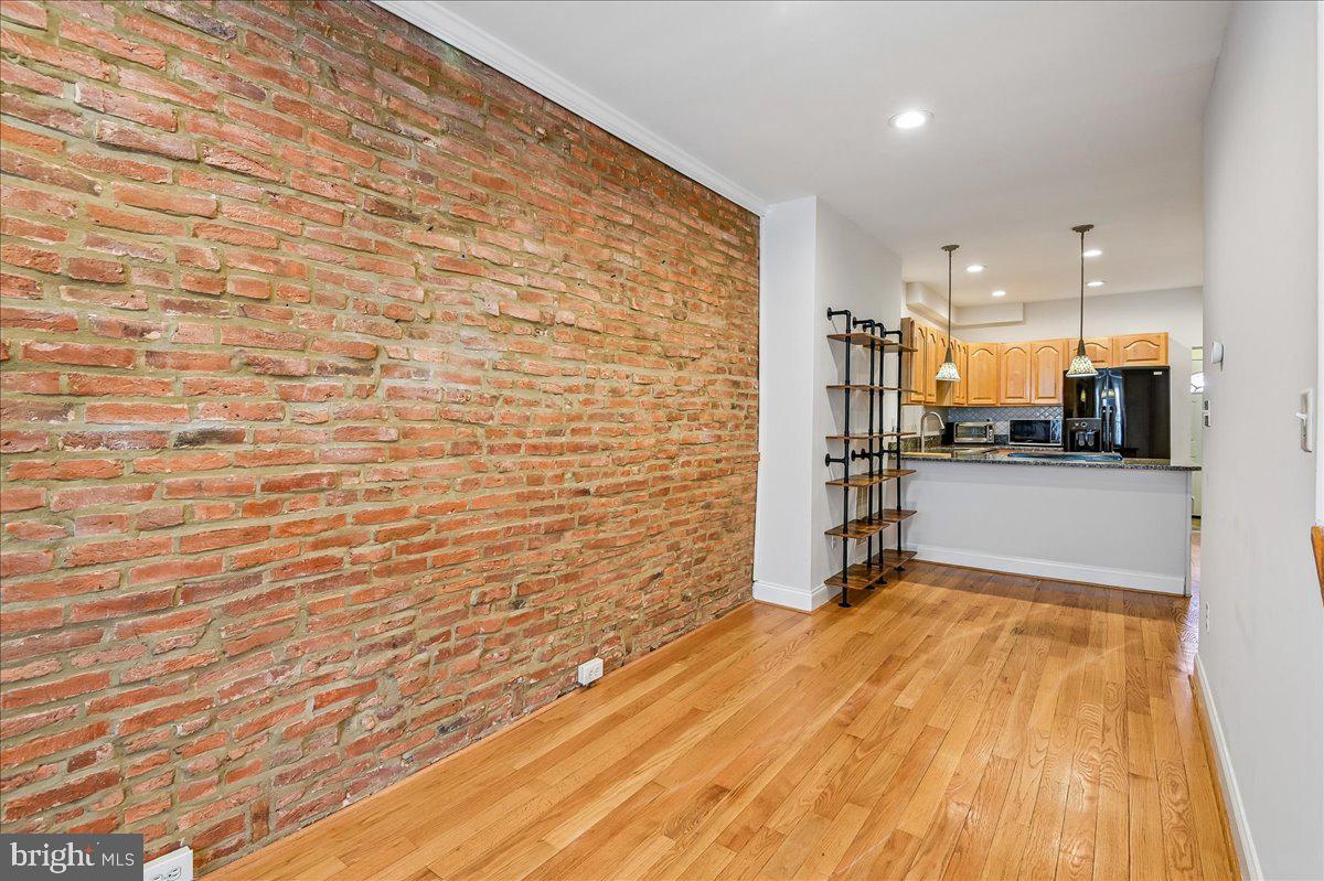 1720 S Hanover St Property Photo 10